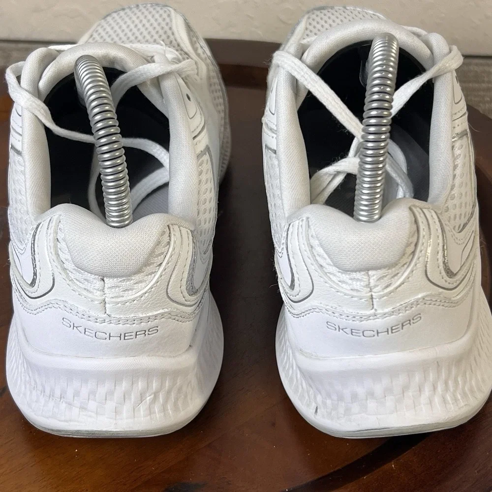 Skechers Go Run Consistent 2.0 Womens 9.5 White Athletic Shoes Running Sneakers